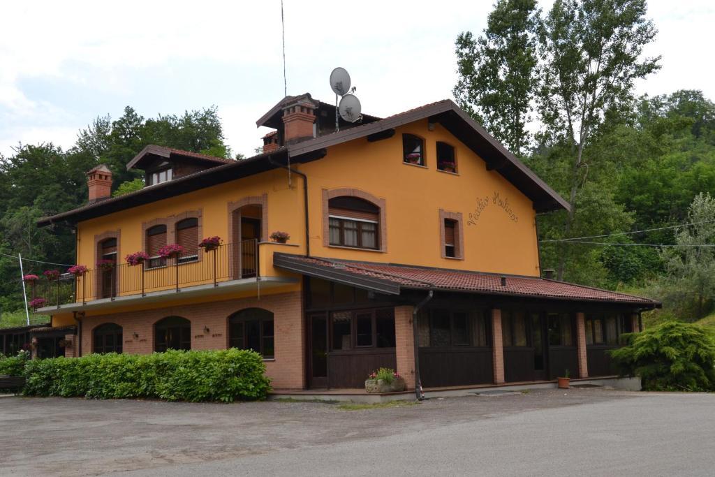 Trattoria Vecchio Mulino Niella Tanaro Exterior foto